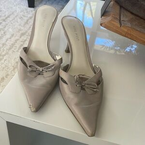 Nine West taupe-grey mules SZ 7.5